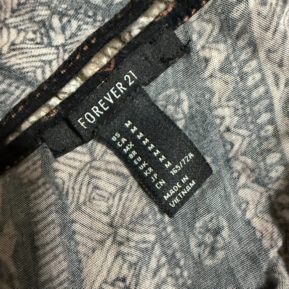 Size Medium Forever 21/H&M Outfit - Picture 3 of 3